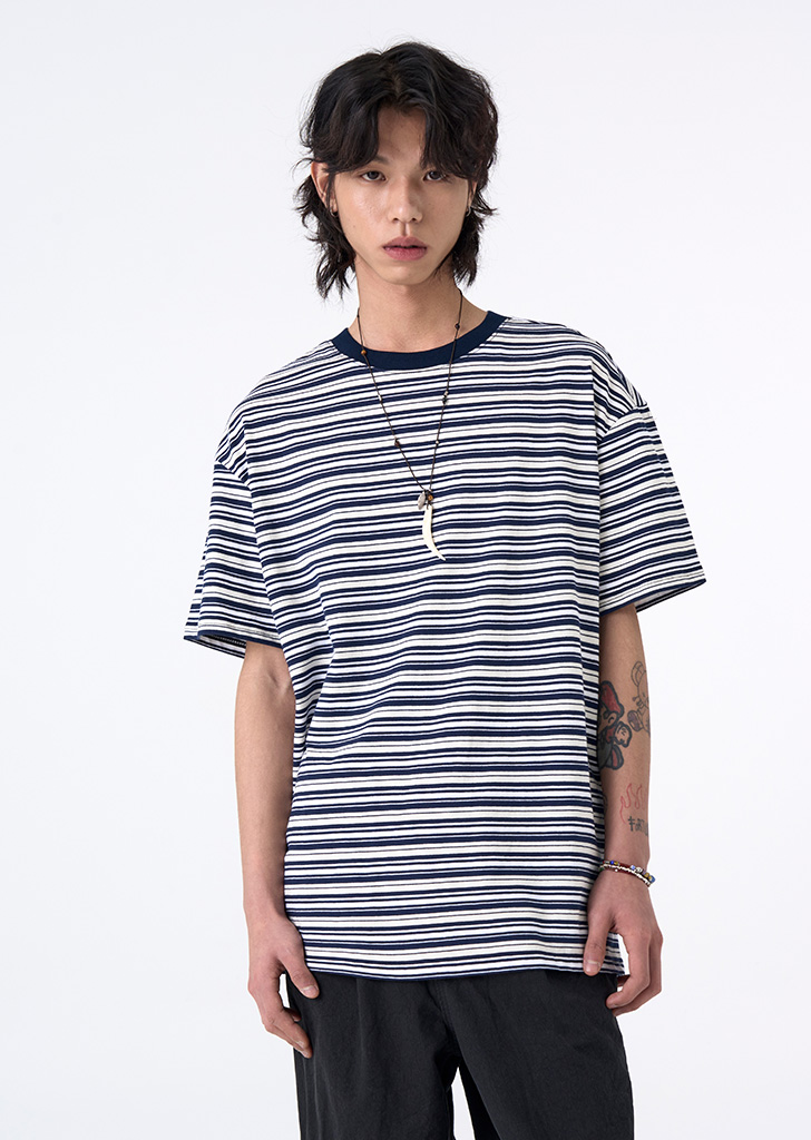 Vintage Stripe half sleeves T-shirts Navy [04.26일 배송]